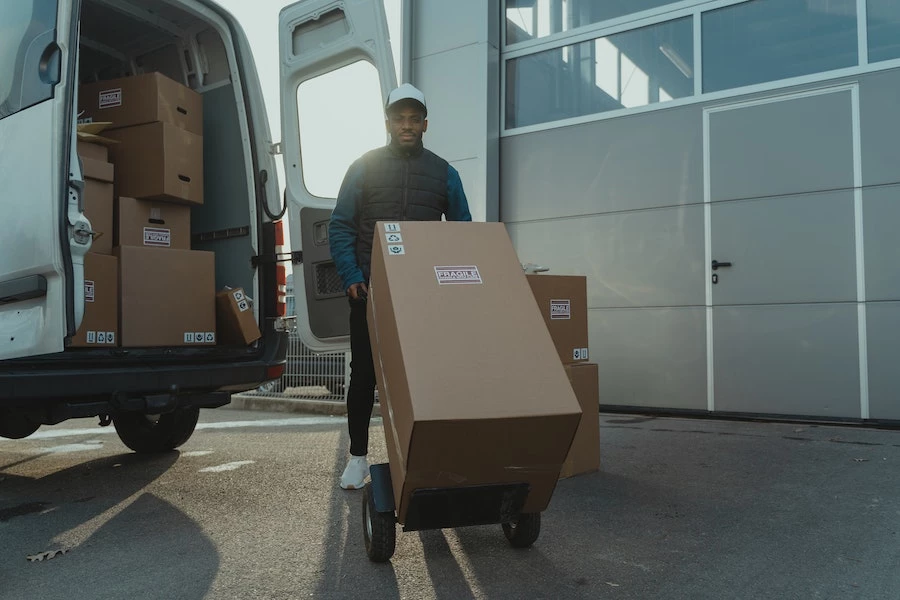 5 Smart Tips To Get The Most From Your Courier Service