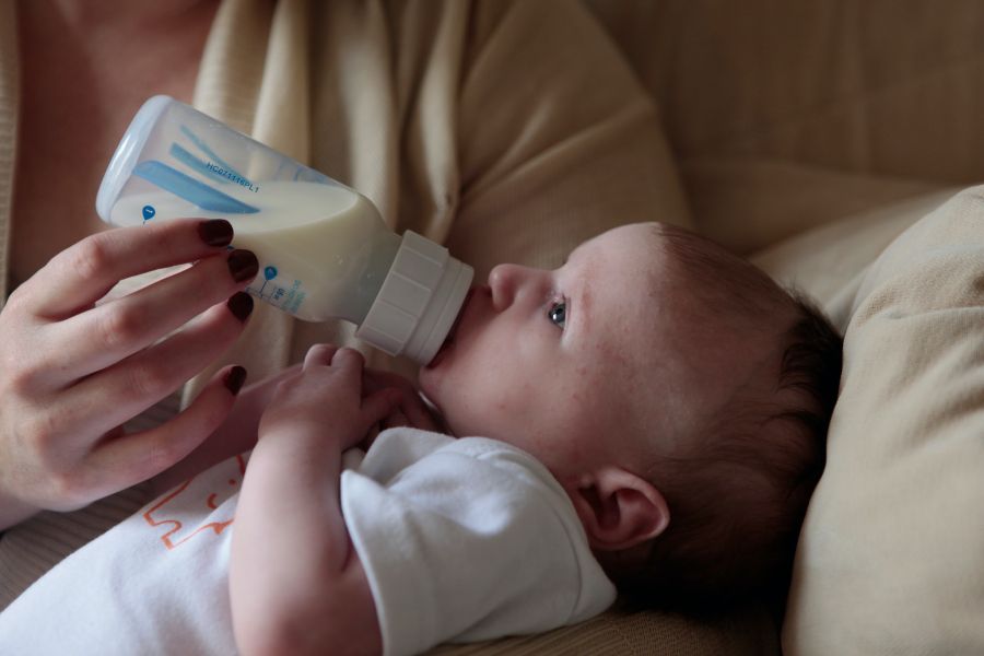 Essential Milk Formula Types For Babies Post-6 Months