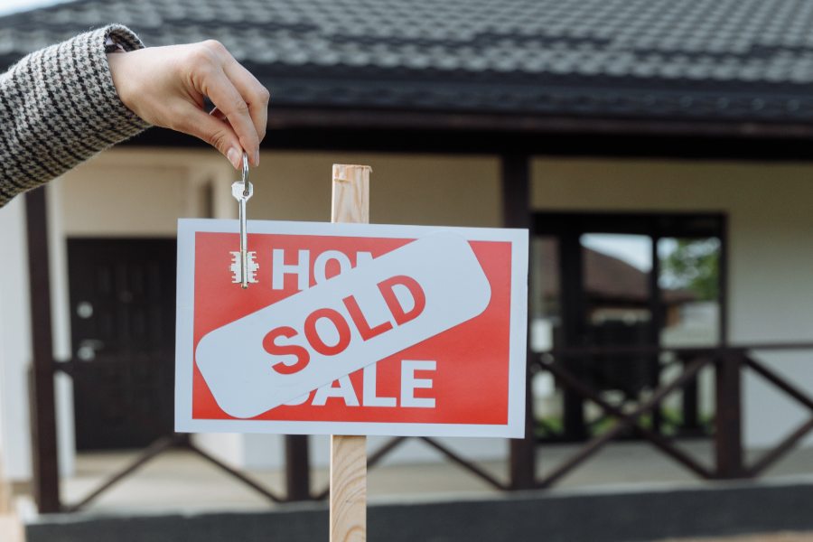 Quick Tips To Sell Your Home Faster Than Your Neighbours