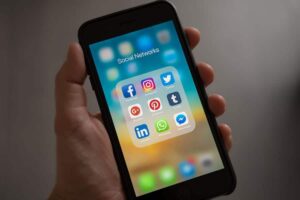 6 Dangerous Social Media Trends Of Recent Years